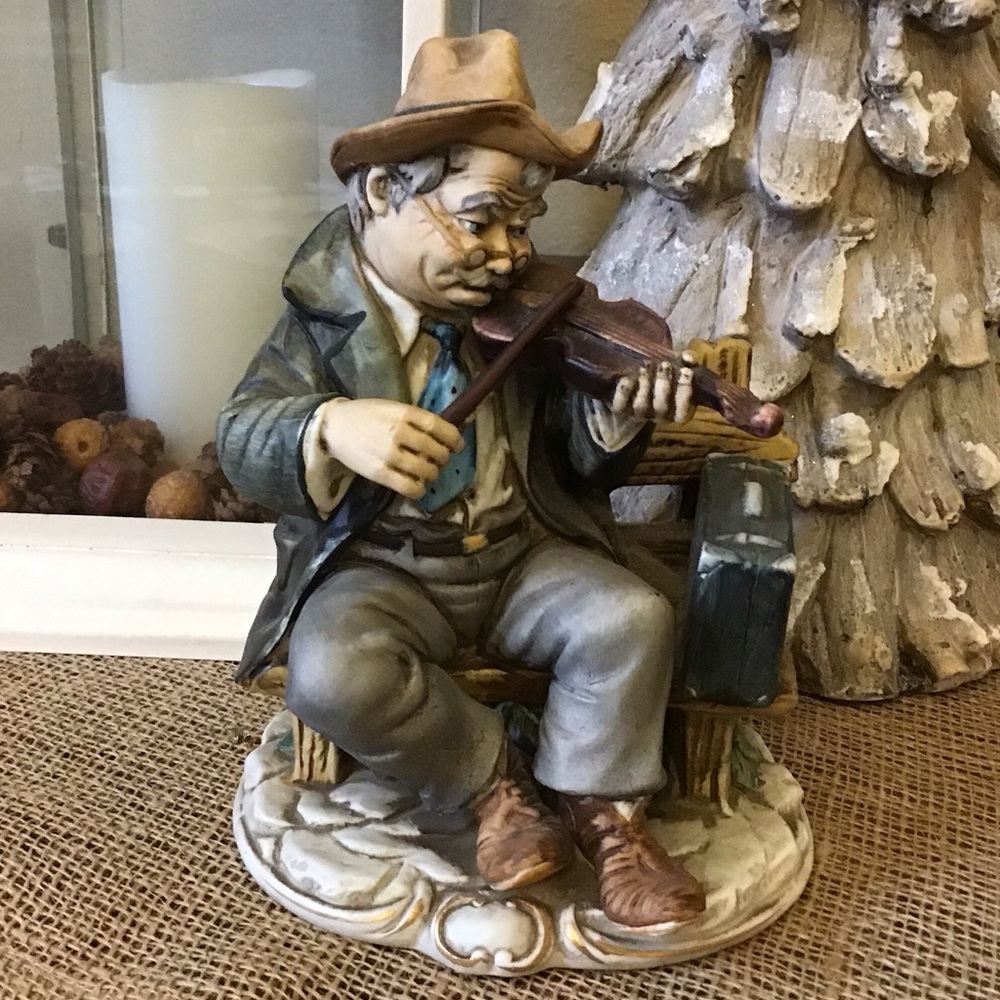 Vintage 70’s Porcellane D’Arte Man playing Violin porcelain figurine.  J…
